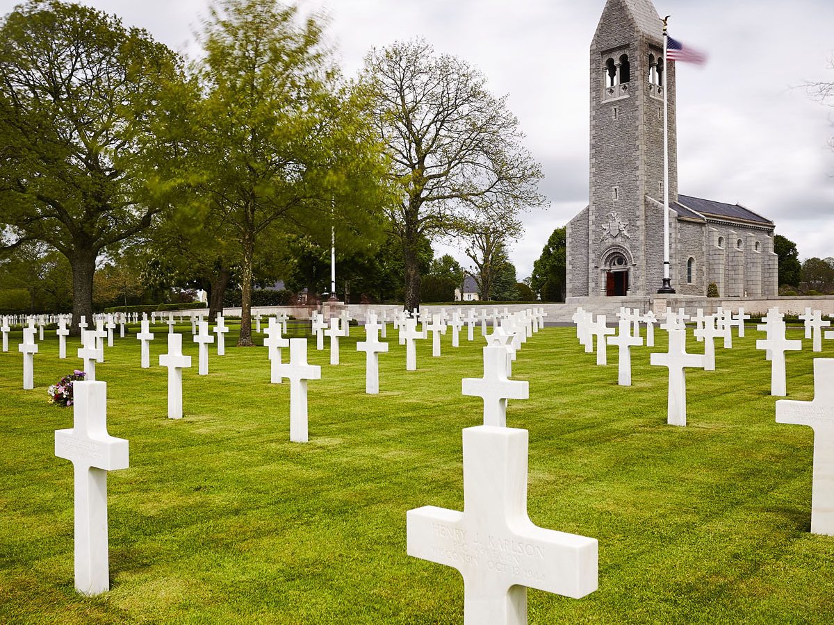 American cemetery : A symbol of remembrance