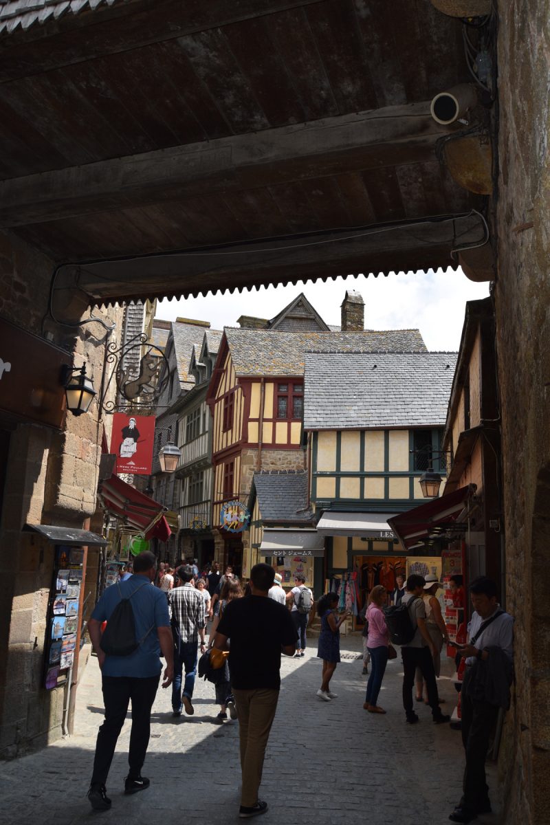 Grande rue du Mont Saint Michel