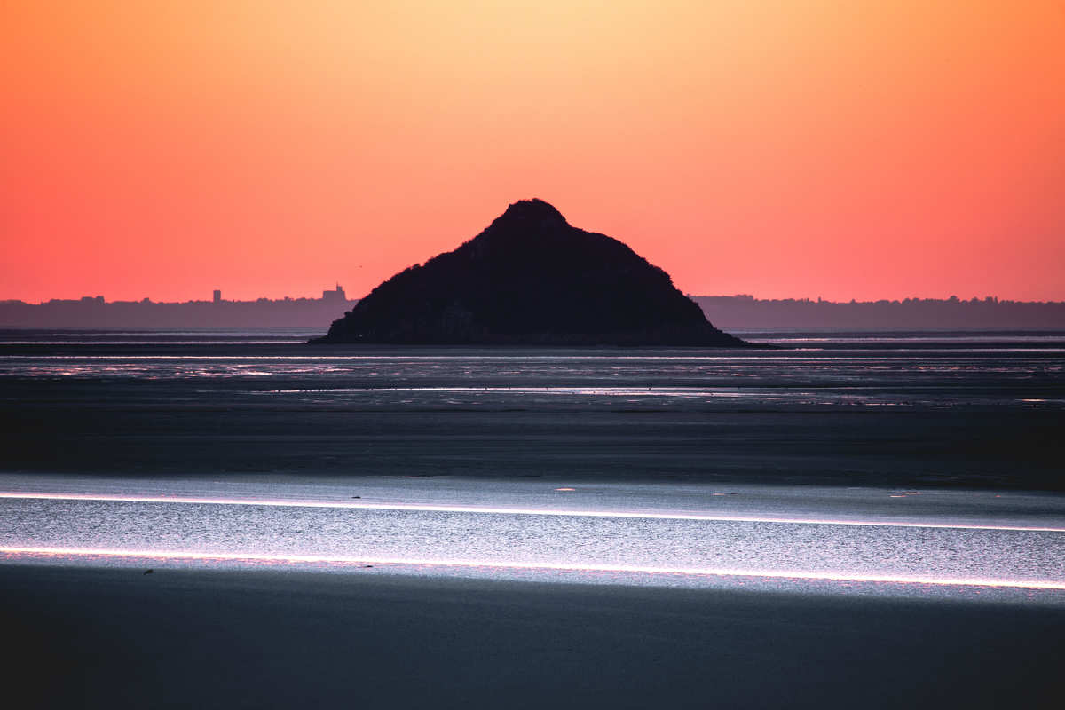 Sunset on Tombelaine 