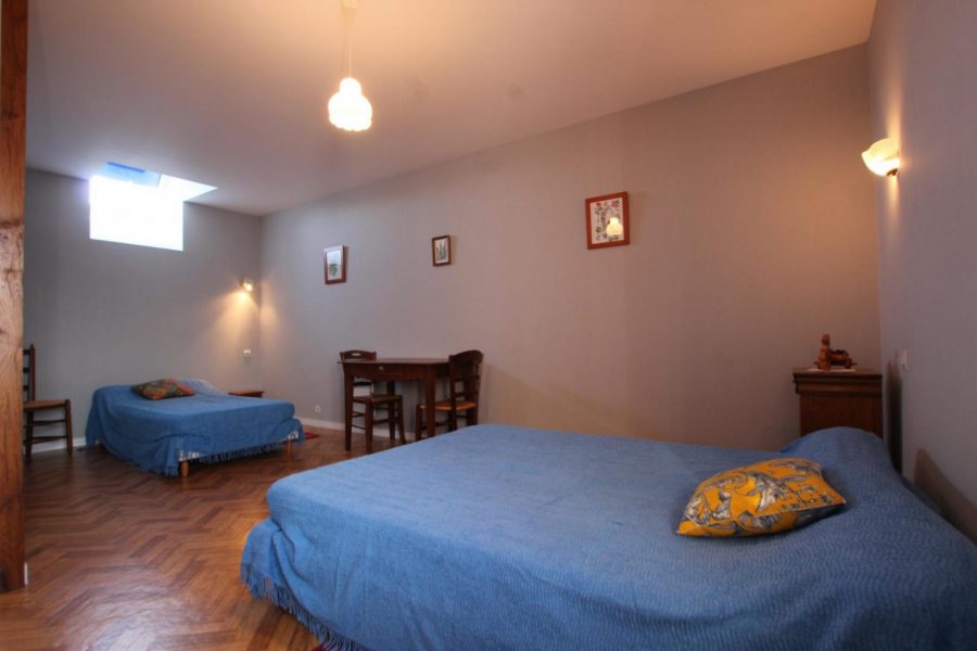 G103-d8a957c4b8994367b71ec4fa221f6f76