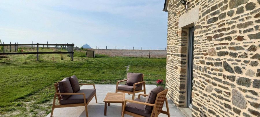 G1032-3e4c082e44a74c17ad4cfe24855973b4