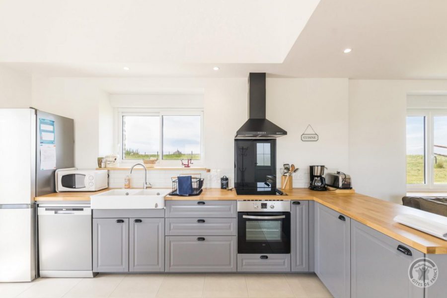 G1032-5b50d6202996454d80a79cfb24606d82