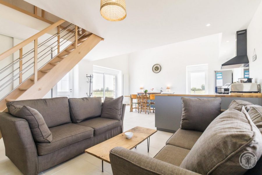 G1032-fcc9c7e5f6b843d78c7459586266e554