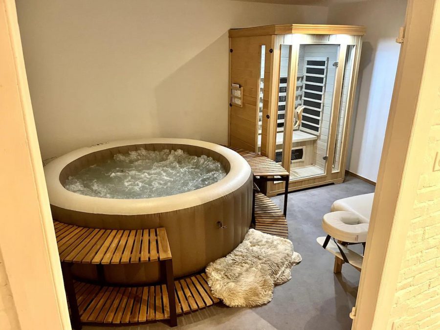 G1122-1da609a1136b4e03a047c8301d08b557