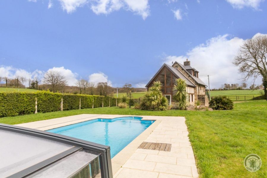 G1147-6c82692daa4748d9973cbef64f3f3e84