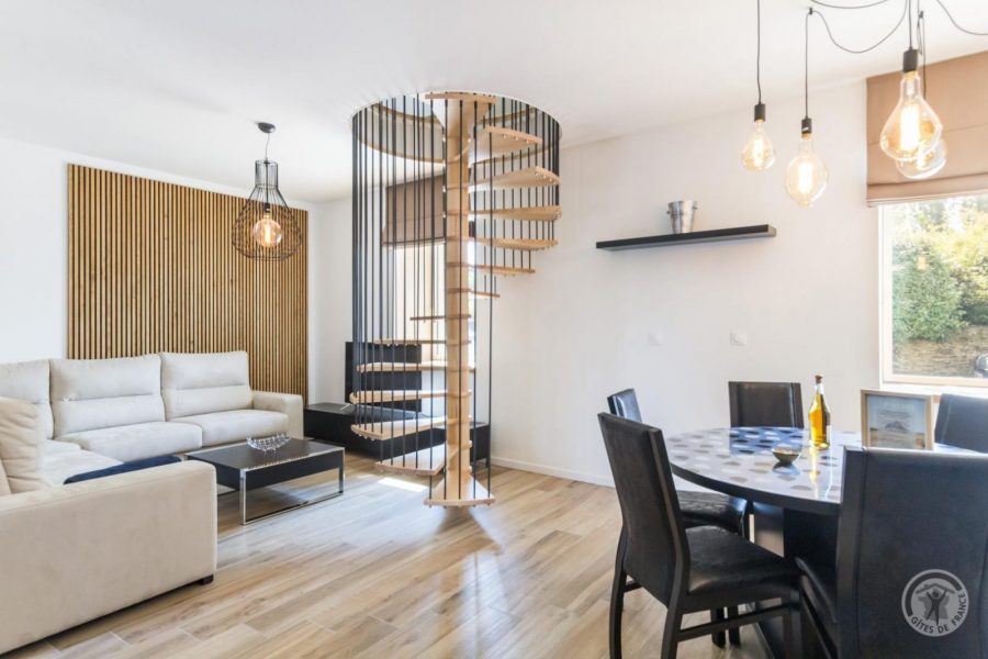 G1164-151317386d224fe5b3ba4f6e2282a580