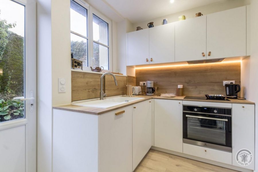 G1300-2e647ed2287f42109ee37de795c6877a