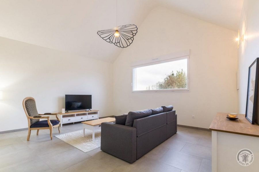 G1303-d9df0de26982429ba58339dbaf5faa2e