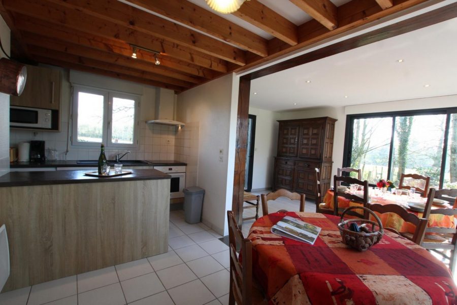 G250-5c66a6bd893244ed93bbd25869e84bb5