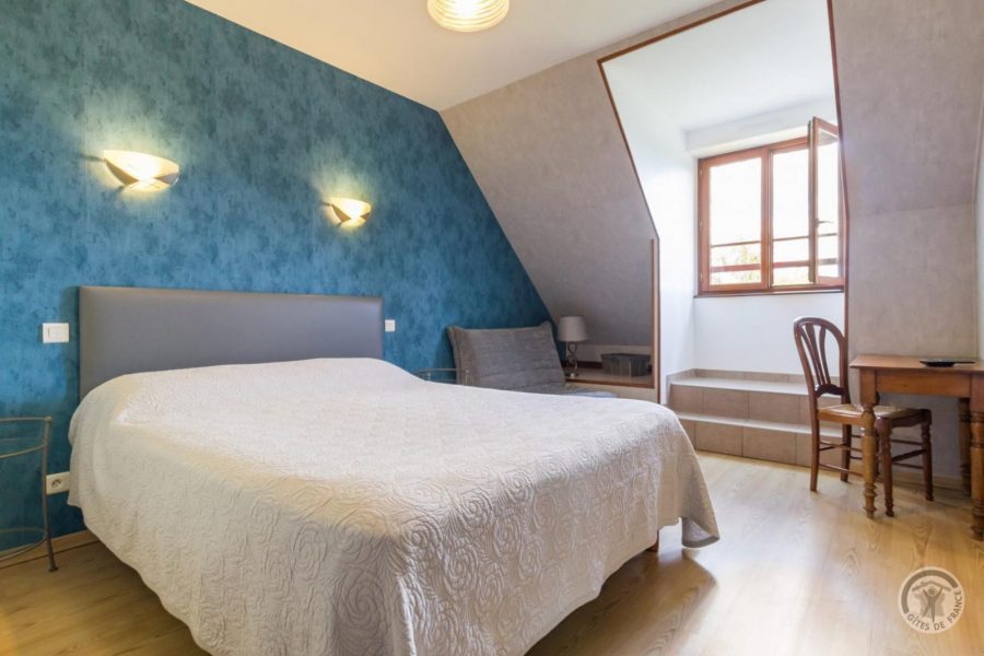 G33349-8ebc5fcf006f4c439fd43bc109965ed8