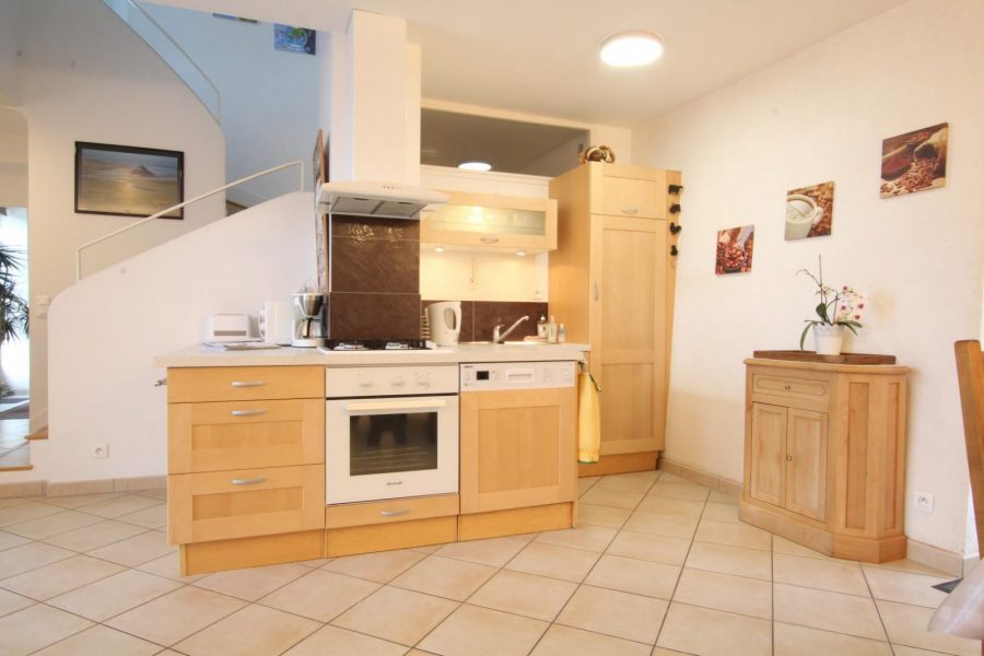 G745-78f27a7d5dc3443a8fb5b0fc31f275c9