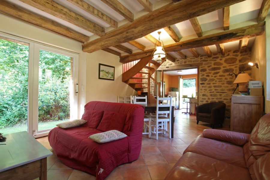 G820-ad0c7c2ea1804cb680b48f2806aafa51