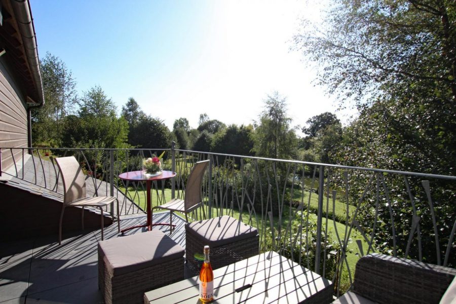 G825-ff1d2dd3b6cb46788cefd9959108e956