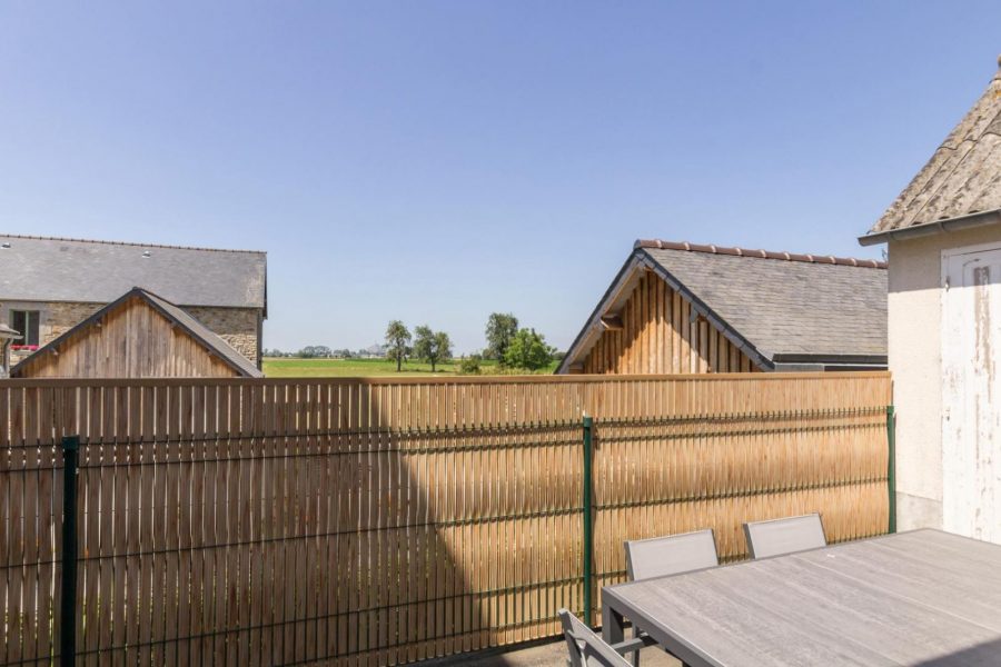 G869-26d03ea16b92435393cd87afcd1ab2a4