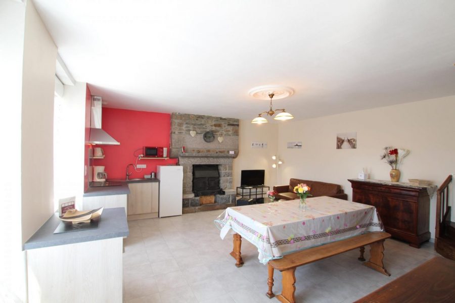 H8018-b46b1c3dfb2b464d9662d007de949321