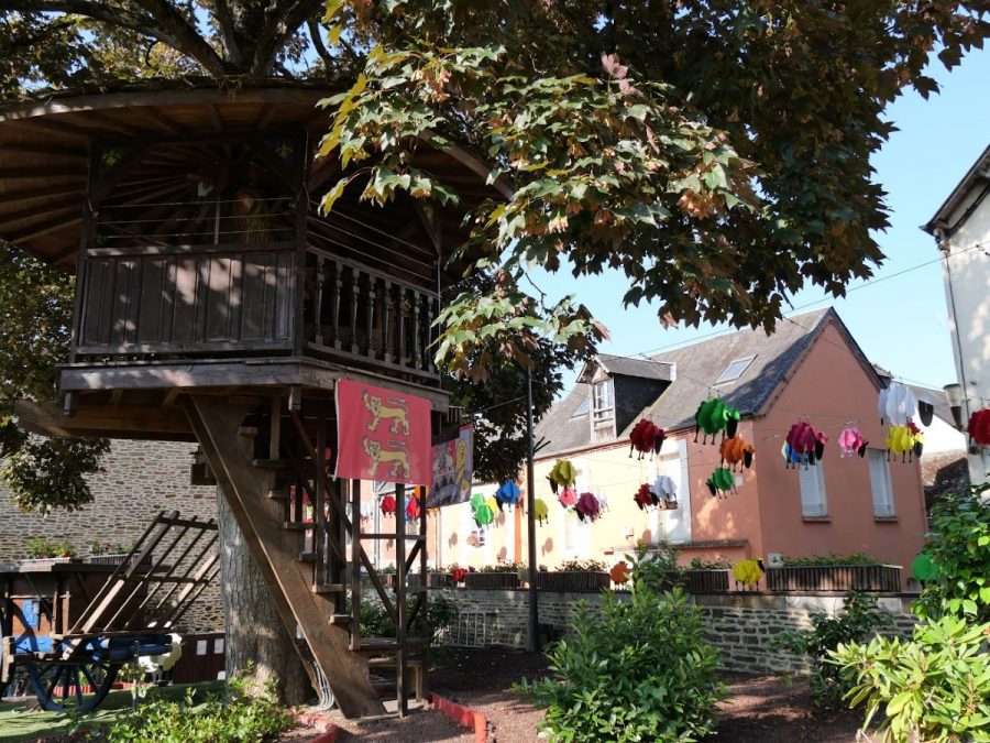 Pontorson-Jardin-des-Collections1
