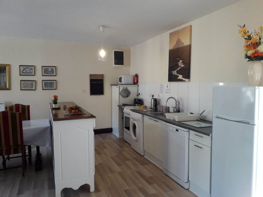 Saint-Aubin-de-Terregatte-Foxes-Farm2.3