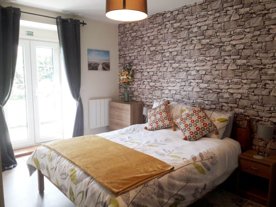 Saint-Aubin-de-Terregatte-Foxes-Farm2.4