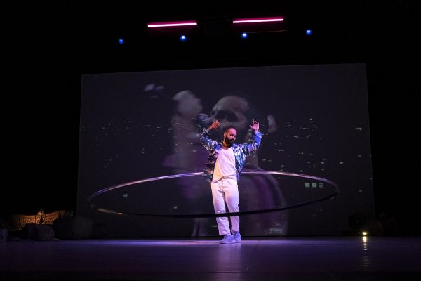 Saison Culturelle > Cirque “Sortir par la porte, une tentative d’évasion”