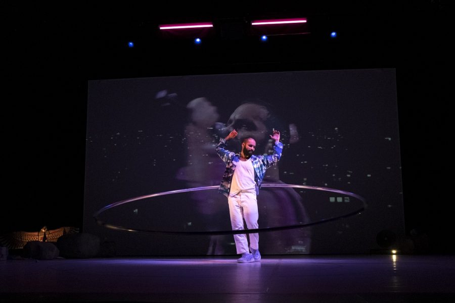 SaisonCulturelle-CirqueSORTIR-PAR-LA-PORTE-DanicaBijeljac