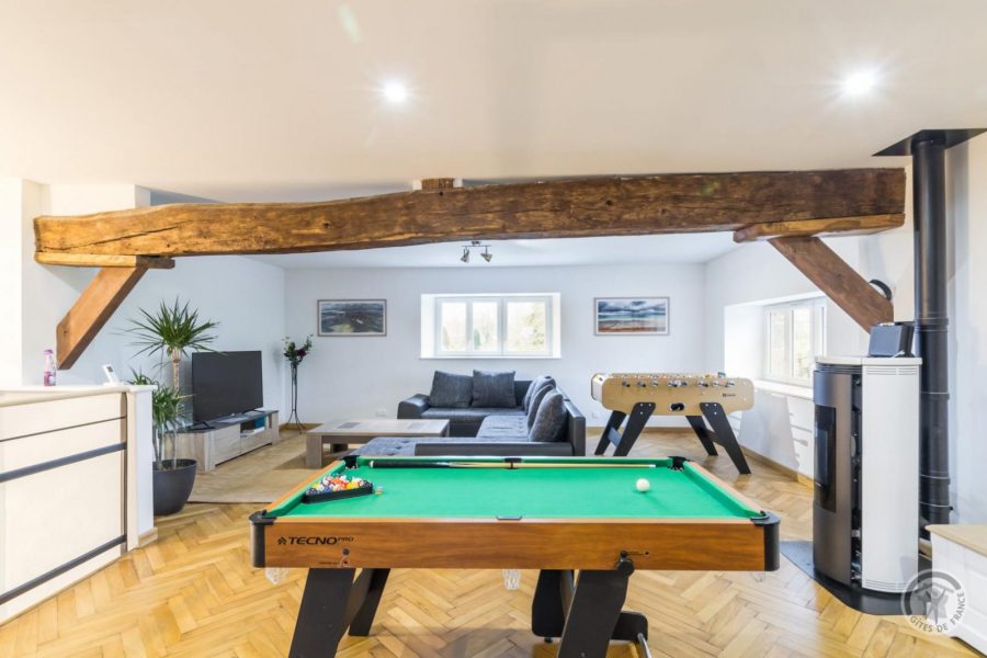 G1024-0a0a9aa603524a7d9f6c02878e2395aa