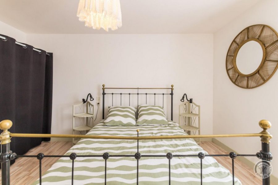 G1239-5f9ce1411a2643c9ad8bd73b0d07290d