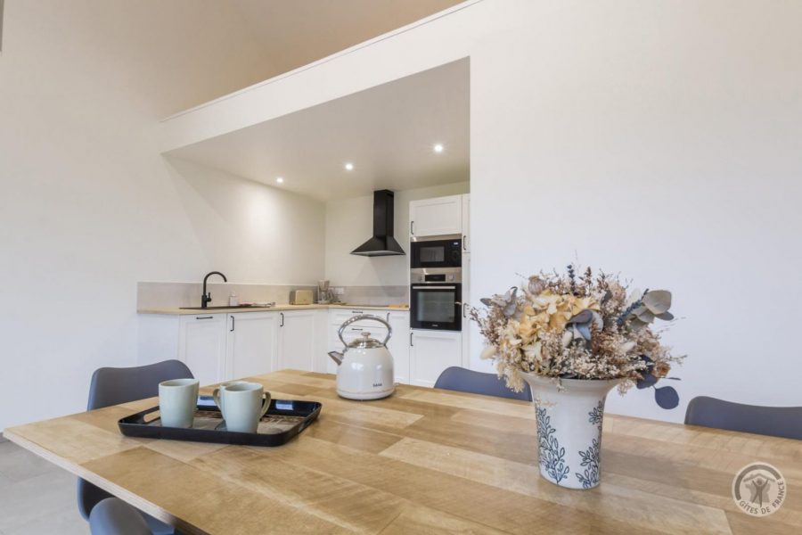 G1303-6bd27b6319dd4a45987fdeb72fde9e87