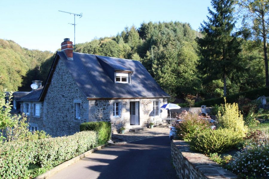 G1312-c02350ee48a04d749e5564c1885db66e