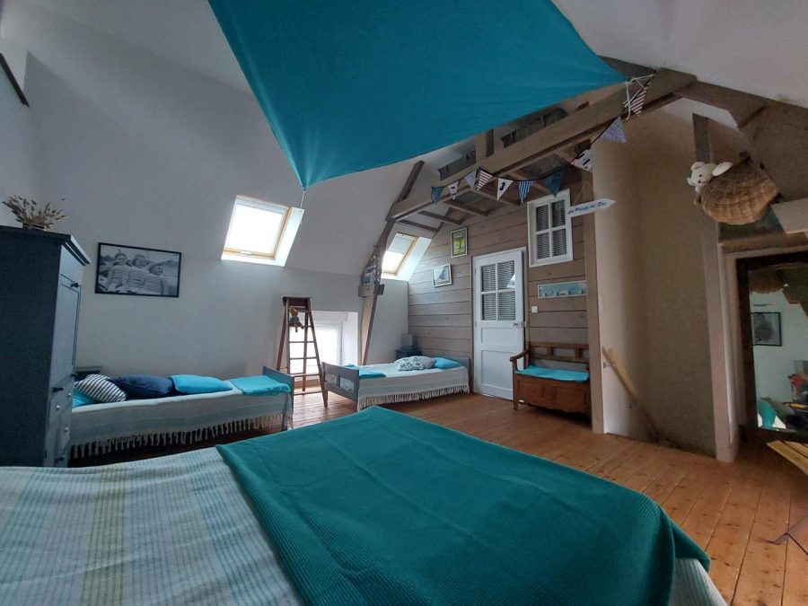 G168-a085d9c629c14c3d8693d48ae03b012a