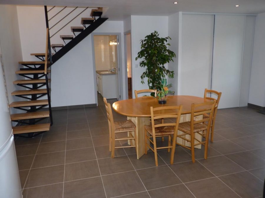 G211-45319df930ac46998f784183065df734