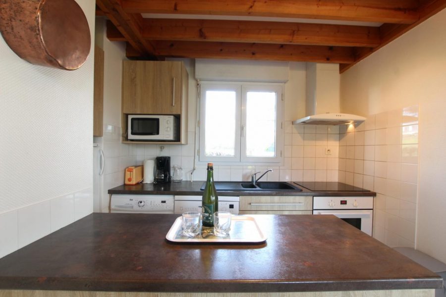 G250-86bdd35e78884b24b4f9b4b4d10d2721