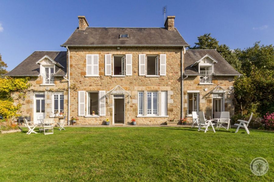 G333189-f1b8a34614104d79b9a70f14548e844a