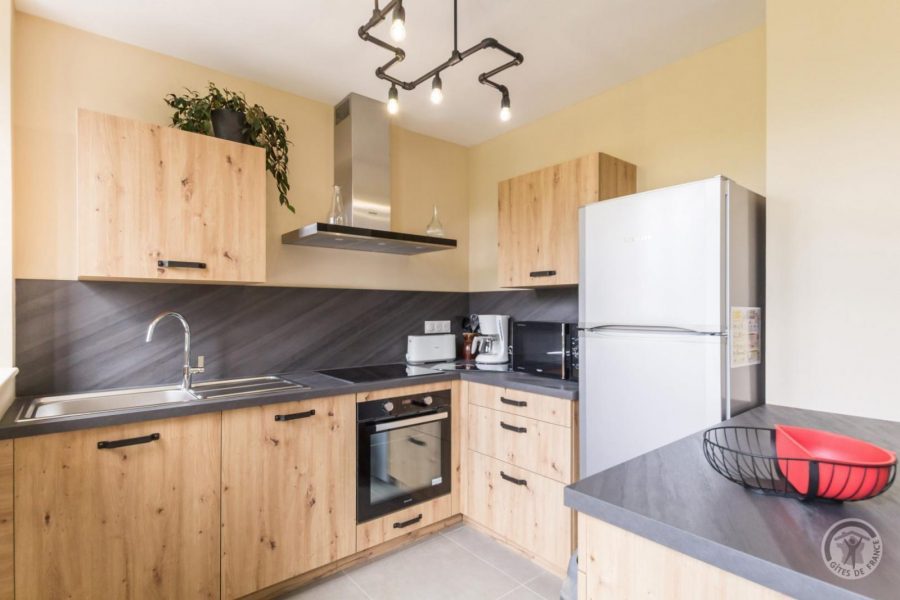 G444401-00535470f0874527a45b15d03e0c17c0