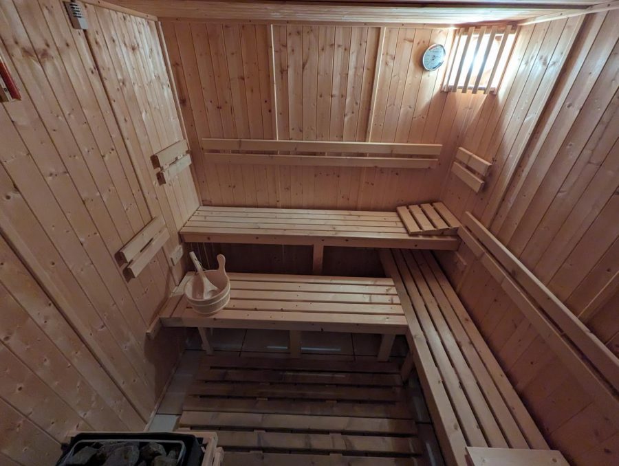 G496-d6a991c4e8cb460b87f6e71444cd961e