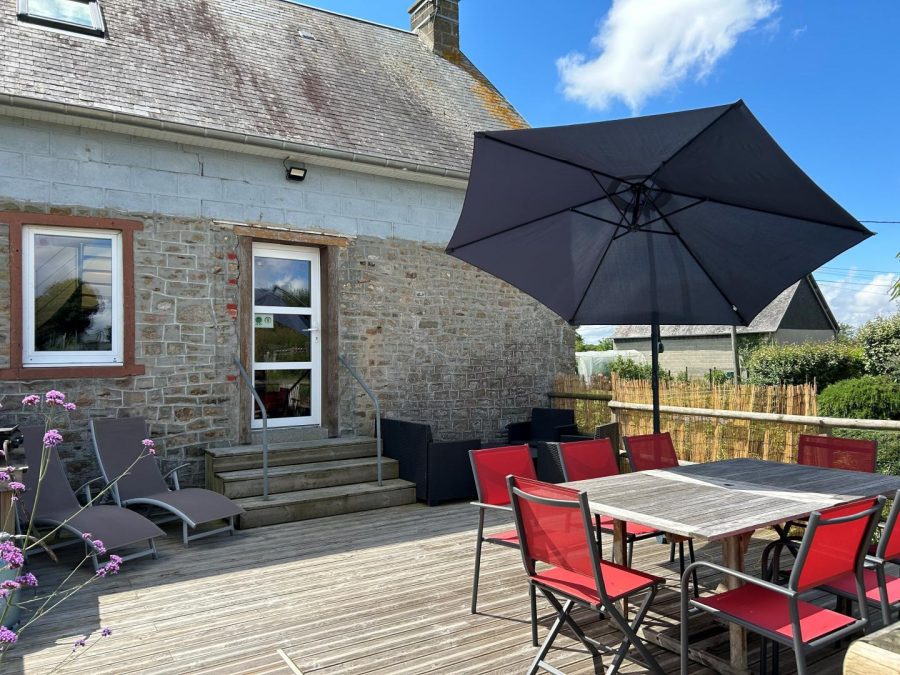 G593-95225d420bf24e2f89d64e59f826b3f2