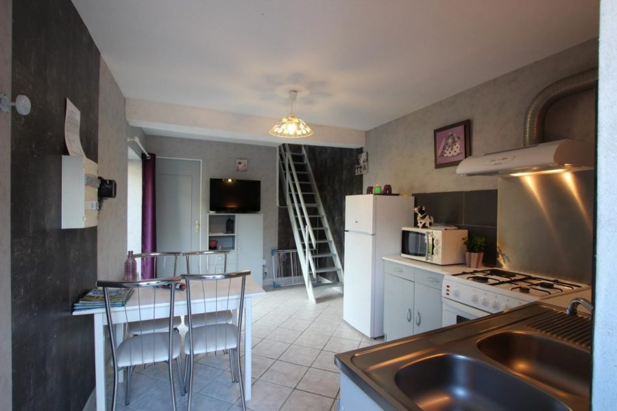 G628-a7832f8e2593436aa0778d00deaf69ea