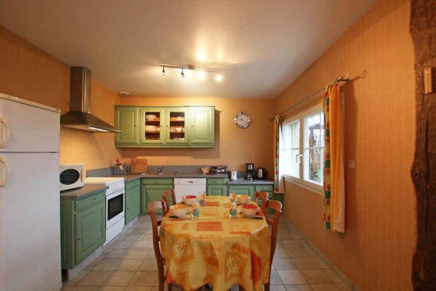 G652-9acddfff52de4bc483dea8471b4c193e