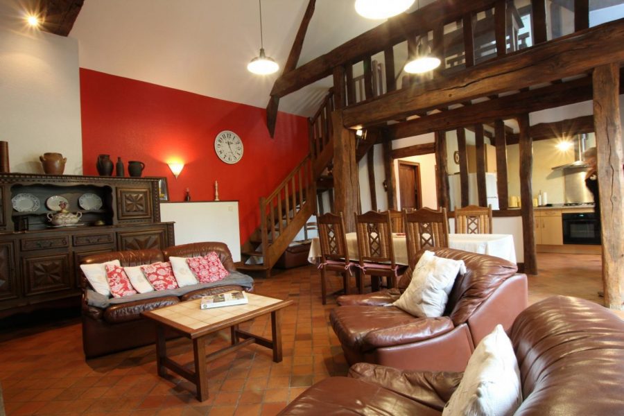 G89-cb2c100b3c304c21bef90ce39787f14e