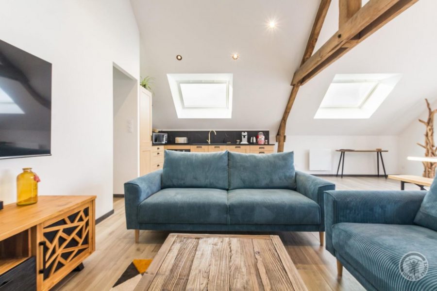 G958-9c62a3cf49df4a1fac9843eca1693416