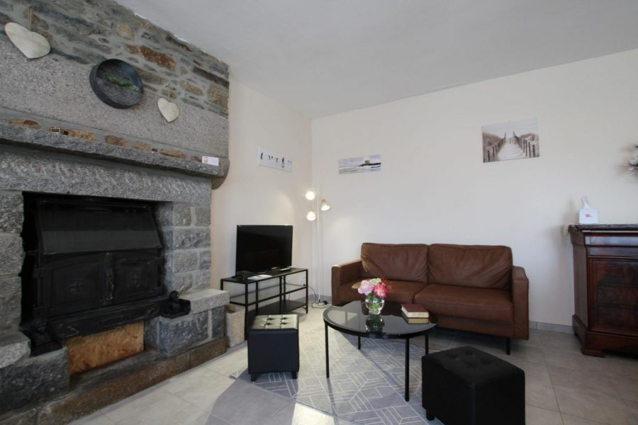 H8018-28d8950b5e484431a9220a3fcac54ce5