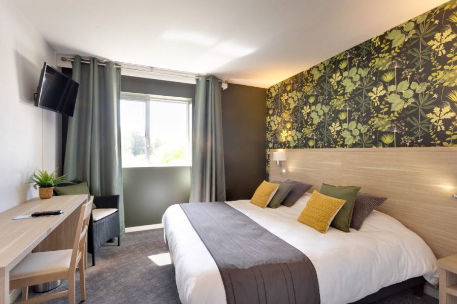 Saint-Hilaire-du-Harcouet-Le-Cygne-Ch-Sup1