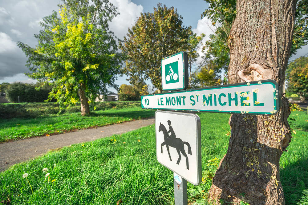 Panneau affichage sur la voie verte