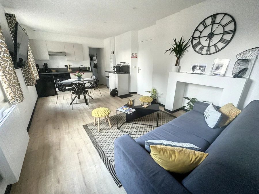 Avranches-goutte-legros-appartement-jacuzzi-interieur-1