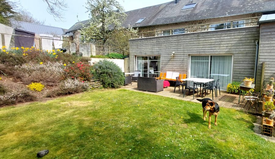 Exterieur-terrasse-et-jardin