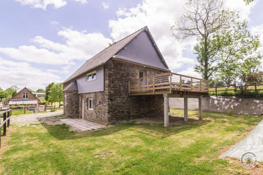 G1024-06bc2bc31c8a43e19ca6b94348a50c37