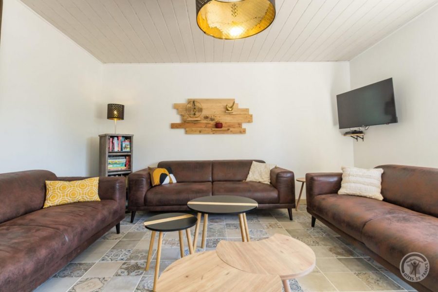 G1111-dbcfa321415e457eb6ef7ebf53ae22cb