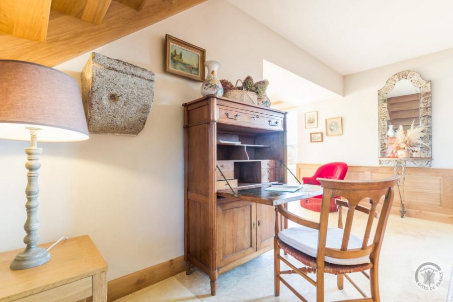 G1133-0e9c86cf35ed47e1adb9ed26b9f1f712