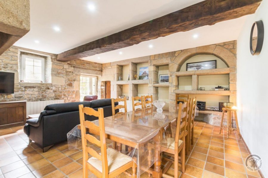 G1224-1a6a1d67767e484b8c6a5c5737eb9534