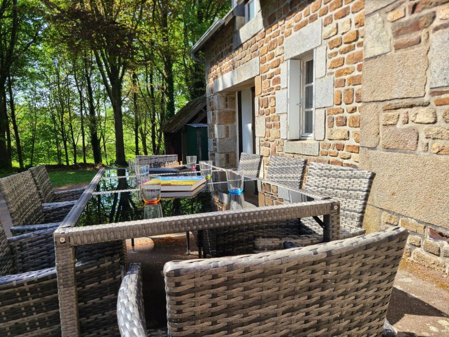 G1224-d732ed4bb1394df4b737af709494ee7b