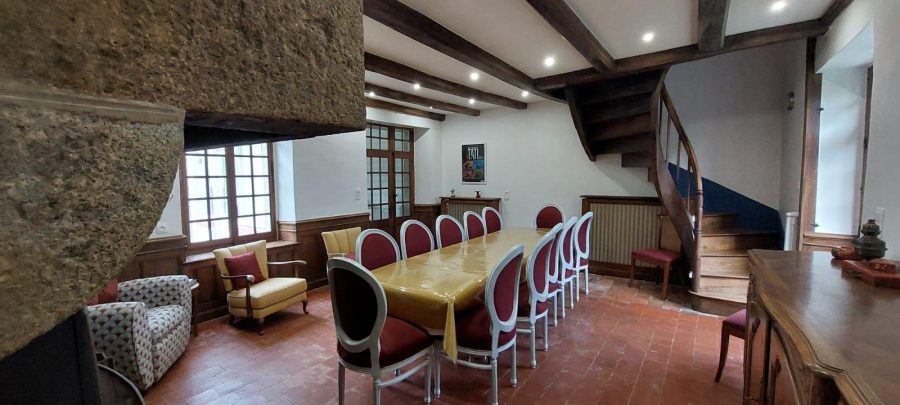 G1256-136fe196d965438d9bf33f0b655e068e